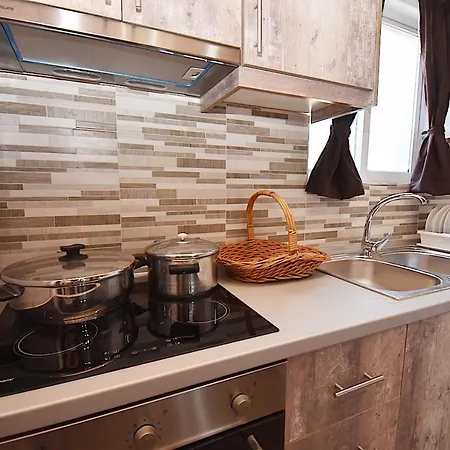 Muses Apartment *